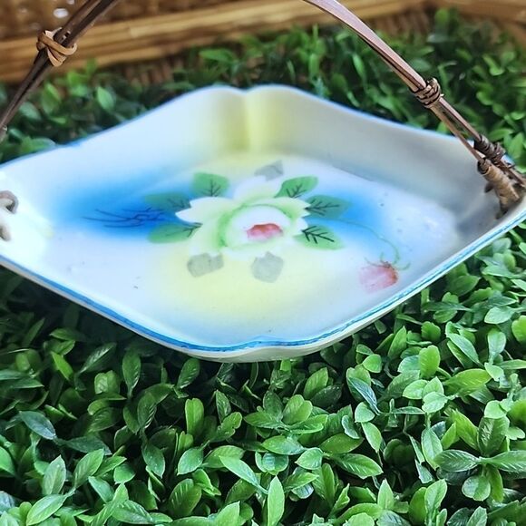 Vintage 1940 Handpainted Floral Souvenir Trinket Tray With Handle - Picture 6 of 10